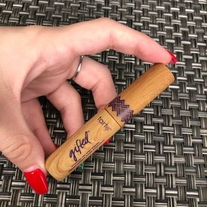 tarte gifted Amazonian clay smart mascara